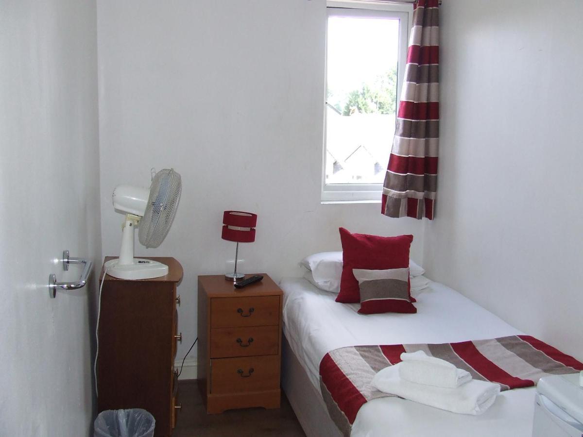 Alexandra Guest House Hemel Hempstead Zimmer foto